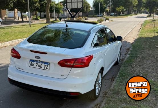 Autos - Ford Focus 2017 Nafta 140000Km - En Venta