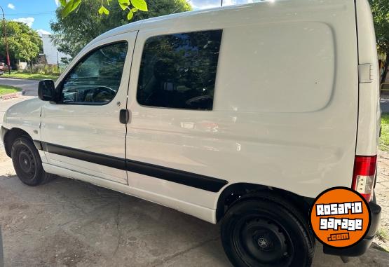 Utilitarios - Peugeot Partner 2007 Diesel 213000Km - En Venta