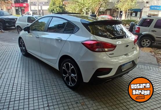 Autos - Chevrolet Cruze RS 2023 Nafta 27000Km - En Venta