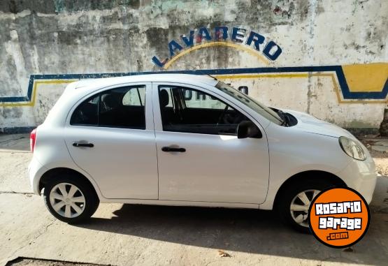 Autos - Nissan MARCH 2015 Nafta 98768Km - En Venta