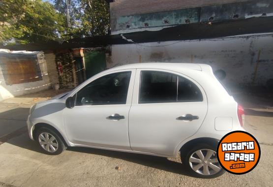 Autos - Nissan MARCH 2015 Nafta 98768Km - En Venta
