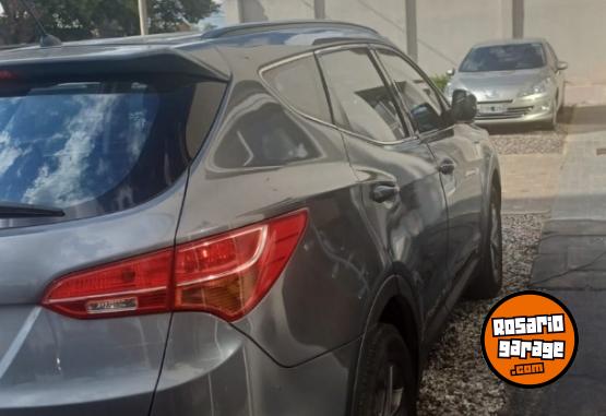 Camionetas - Hyundai Santa Fe 2.4 2WD 7 PAS AT 2013 Nafta 165000Km - En Venta