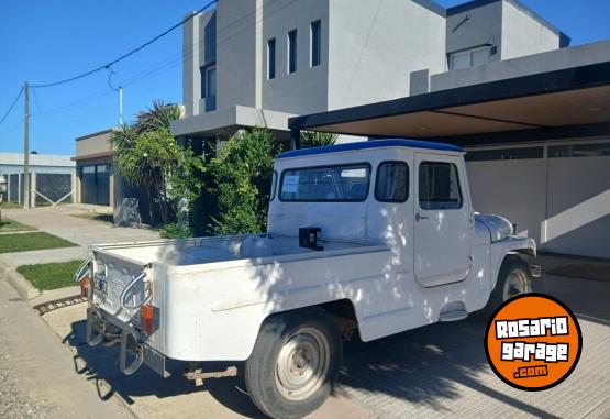 Utilitarios - Otra marca Jeep 1983 Nafta 999999Km - En Venta