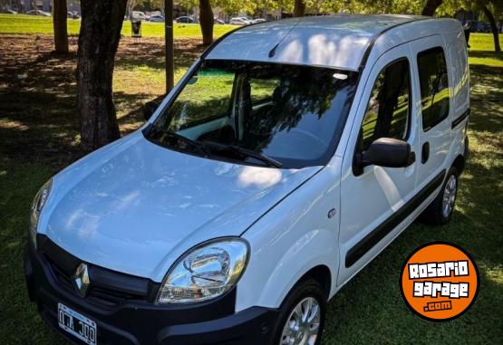 Utilitarios - Renault KANGOO / PARTNER BERLINGO 2015 GNC 133000Km - En Venta