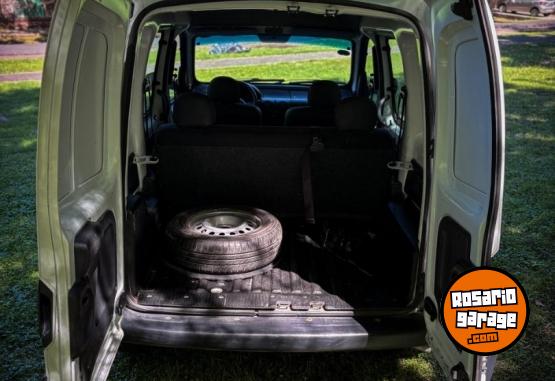 Utilitarios - Renault KANGOO / PARTNER BERLINGO 2015 GNC 133000Km - En Venta