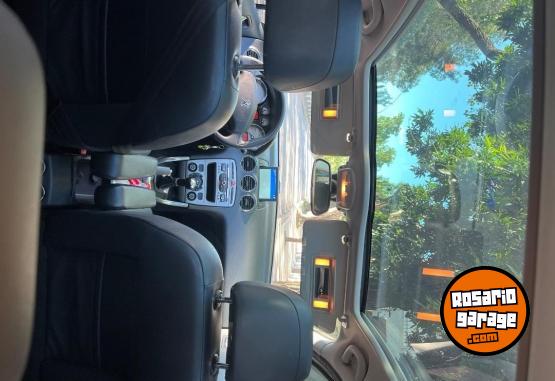 Autos - Peugeot Feline 2014 Diesel 140000Km - En Venta