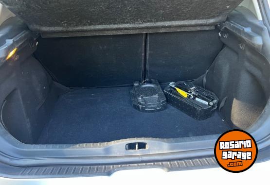 Autos - Peugeot Feline 2014 Diesel 140000Km - En Venta