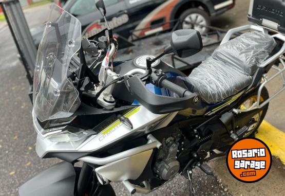 Motos - CF Cf 800. MT 2024 Nafta 5000Km - En Venta