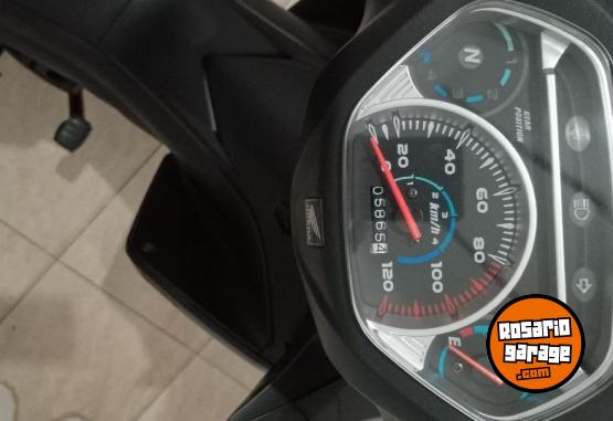 Motos - Honda Wave 2021 Nafta 5800Km - En Venta