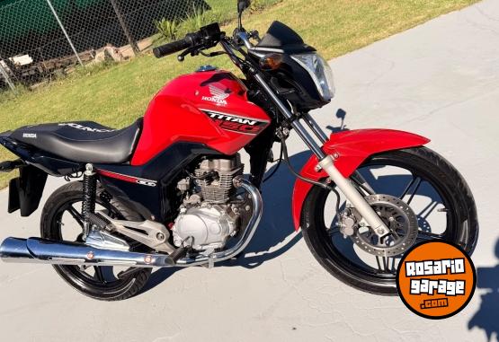 Motos - Honda New titan 2020 Nafta 18800Km - En Venta