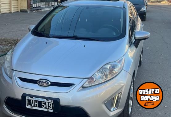 Autos - Ford Fiesta titanium 2012 Nafta 135500Km - En Venta