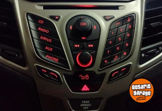 Autos - Ford Fiesta titanium 2012 Nafta 135500Km - En Venta