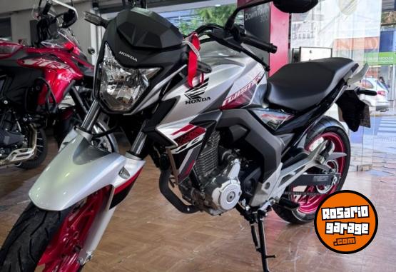 Motos - Honda CB TWISTER 250CC 2022 Nafta 900Km - En Venta