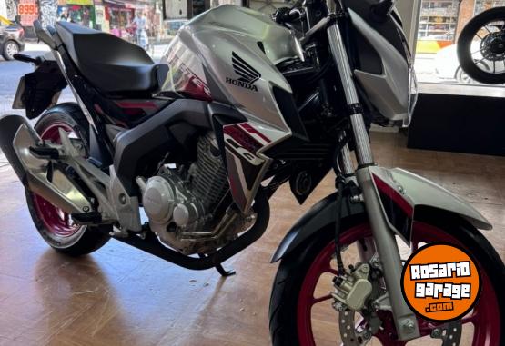 Motos - Honda CB TWISTER 250CC 2022 Nafta 900Km - En Venta