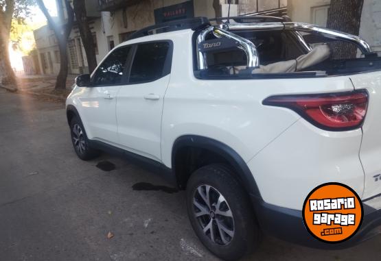 Camionetas - Fiat Toro Freedon 2024 Nafta 103000Km - En Venta