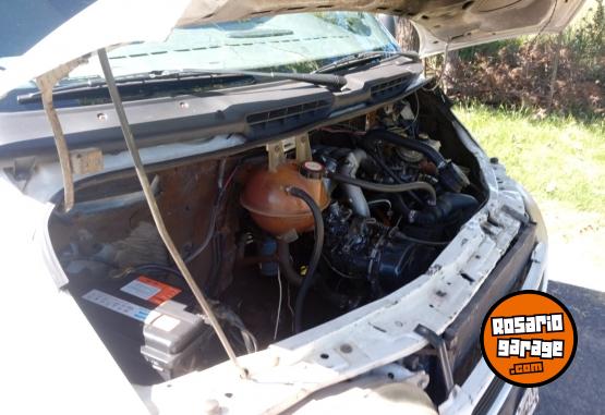 Utilitarios - Ford Transit 1997 Diesel 1111Km - En Venta