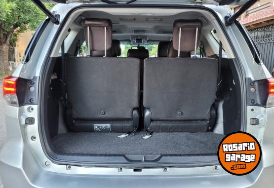 Camionetas - Toyota SW4 SRX 2017 Diesel 137500Km - En Venta