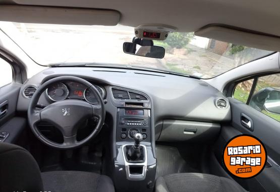 Autos - Peugeot 5008 7 PLAZAS 2014 Nafta 188625Km - En Venta