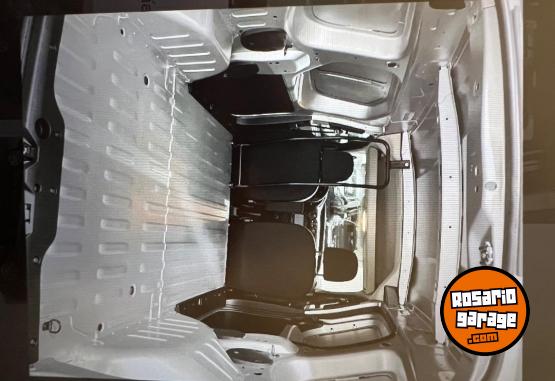 Utilitarios - Renault Kangoo Express 2 A 1.6 SC 2026 Nafta 0Km - En Venta