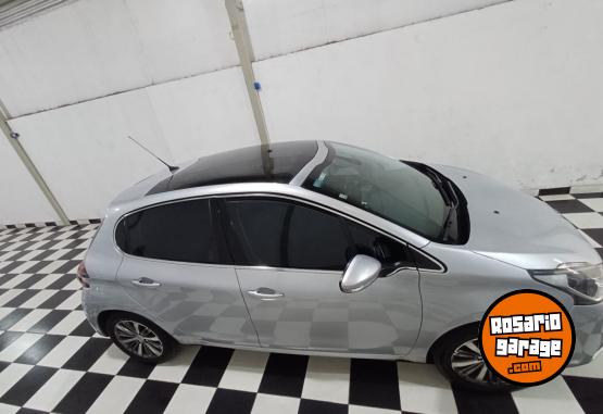 Autos - Peugeot 208 2017 Nafta 108000Km - En Venta
