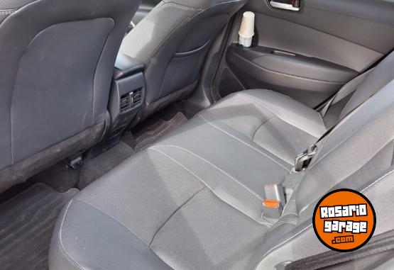 Autos - Toyota COROLLA CROSS SEG HEV 2024 Nafta 37200Km - En Venta