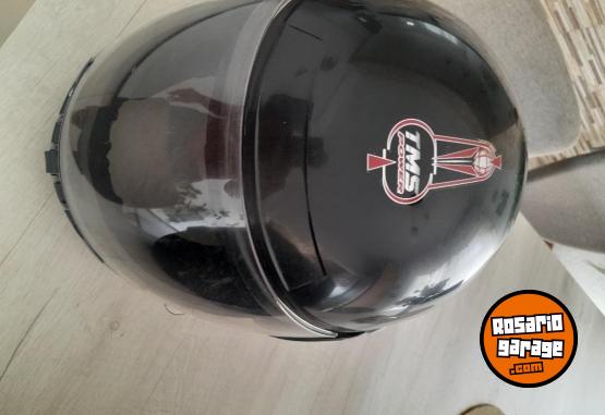 Accesorios para Motos - Baulera y casco buen estado - En Venta