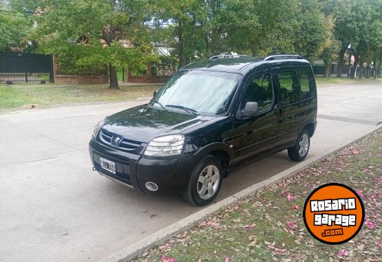 Utilitarios - Peugeot Partner Patagonica. 2014 Diesel 175000Km - En Venta