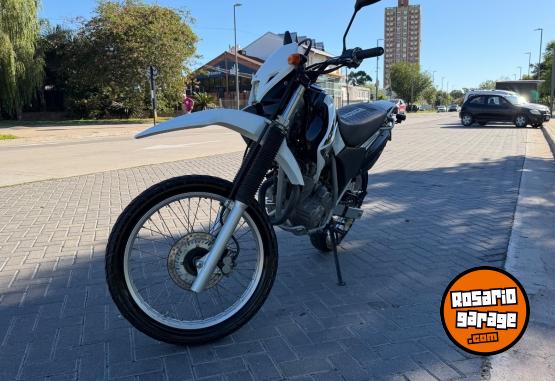 Motos - Honda TORNADO 250 2012 Nafta 27000Km - En Venta