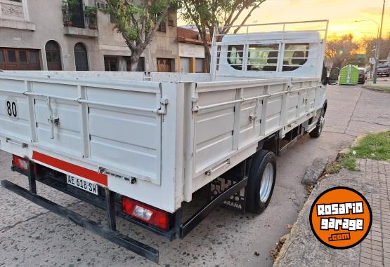 Camiones y Gr�as - Camion ford transit chasis con carrocer�a 2021 impecable full - En Venta