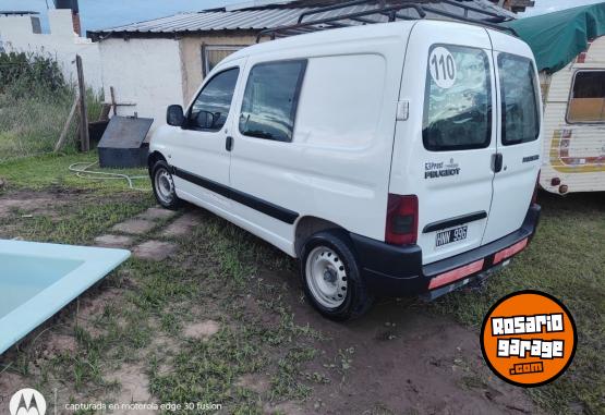 Utilitarios - Peugeot Partner 1.4 comfort 2008 Nafta 230000Km - En Venta