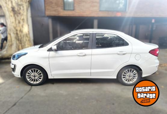 Autos - Ford Ka 2019 GNC 105000Km - En Venta