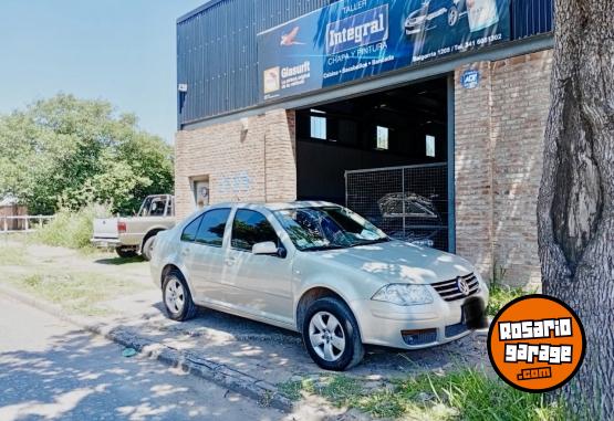 Autos - Volkswagen Bora 2.0 trendeline 2011 Nafta 230000Km - En Venta