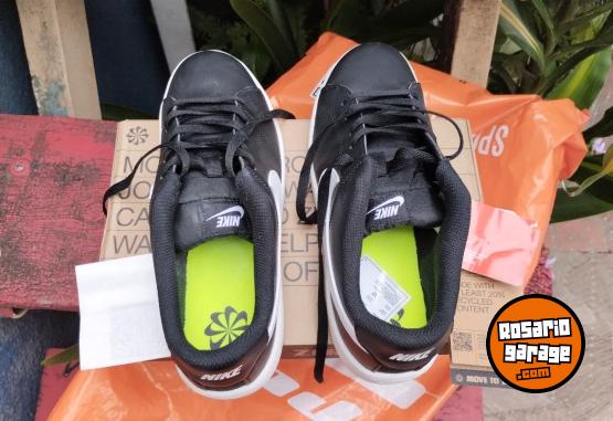 Indumentaria - Zapatillas Nike Court Royale 2, ORIGINAL, UN SOLO USO REAL, SIN DETALLES. n� 39/US 8.5. $80.000.- NO PERMUTO, SOLO EFECTIVO. - En Venta