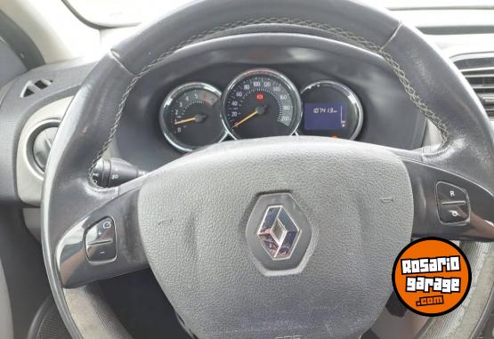 Autos - Renault Logan Privilege Plus 2018 GNC 107500Km - En Venta