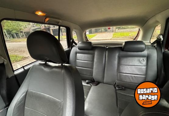 Autos - Volkswagen Suran 2010 Nafta 136000Km - En Venta