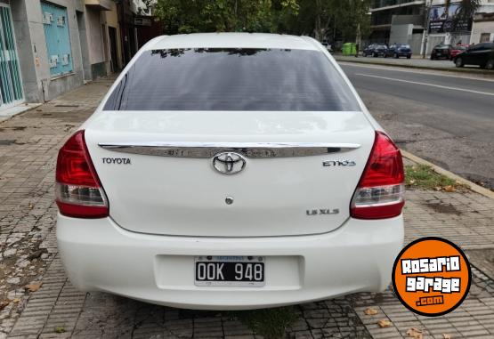 Autos - Toyota Etios 1.5 xls 2015 Nafta 126000Km - En Venta