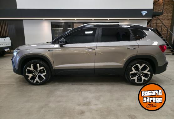 Autos - Volkswagen TAOS HIGHLINE BI TONO 1.4 2024 Nafta 27000Km - En Venta