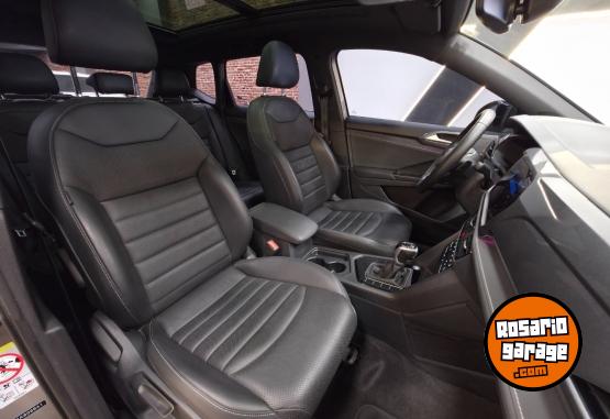 Autos - Volkswagen TAOS HIGHLINE BI TONO 1.4 2024 Nafta 27000Km - En Venta