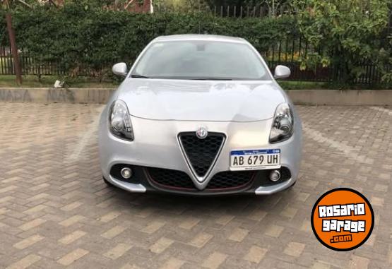 Autos - Alfa Romeo GIULIETTA DISTINTIVE 2017 Nafta 32000Km - En Venta
