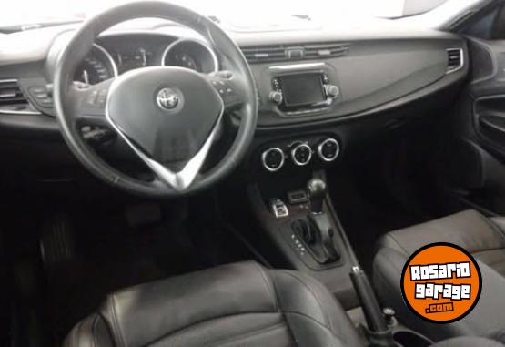 Autos - Alfa Romeo GIULIETTA DISTINTIVE 2017 Nafta 32000Km - En Venta