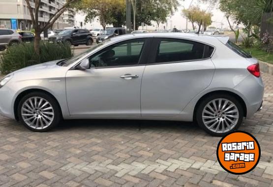Autos - Alfa Romeo GIULIETTA DISTINTIVE 2017 Nafta 32000Km - En Venta