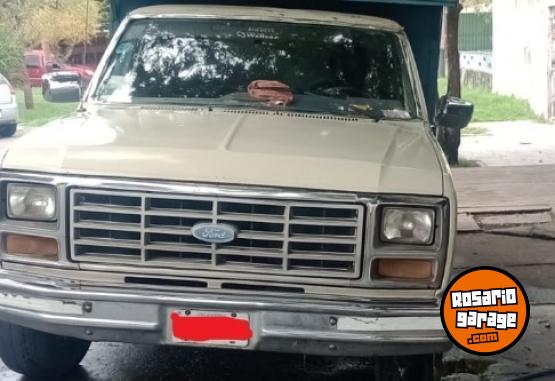 Camiones y Gr�as - F100 Mudancera - En Venta