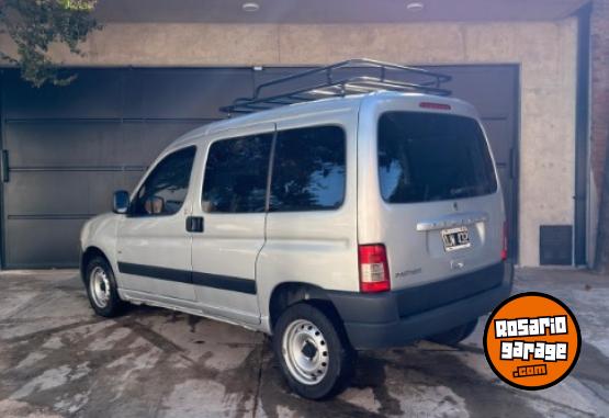 Utilitarios - Peugeot Partner 2014 Diesel 150000Km - En Venta