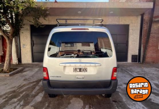 Utilitarios - Peugeot Partner 2014 Diesel 150000Km - En Venta