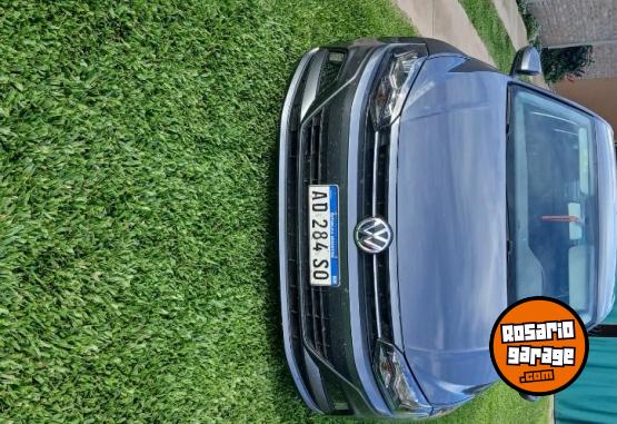 Autos - Volkswagen Virtus 2018 Nafta 73000Km - En Venta