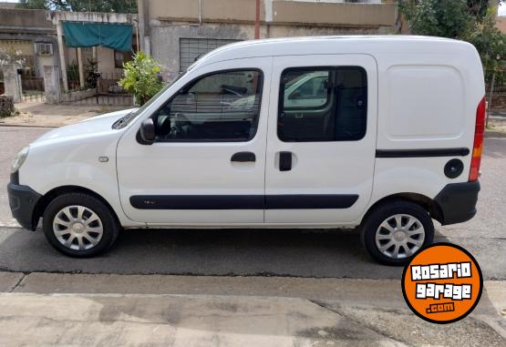 Utilitarios - Renault KANGOO CONFORT 1.6 5A 2017 GNC 145000Km - En Venta