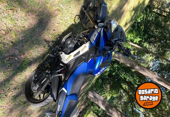 Motos - Bajaj Rouser 2023 Nafta 9500Km - En Venta