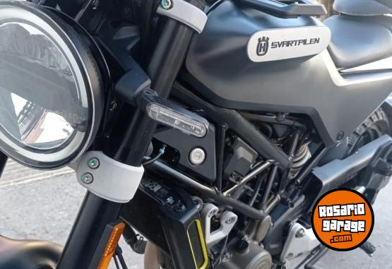 Motos - Husqvarna Svartpilen 2022 Nafta 5500Km - En Venta