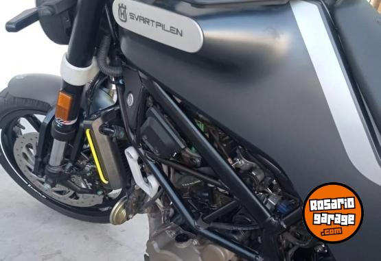 Motos - Husqvarna Svartpilen 2022 Nafta 5500Km - En Venta