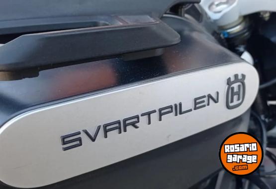 Motos - Husqvarna Svartpilen 2022 Nafta 5500Km - En Venta